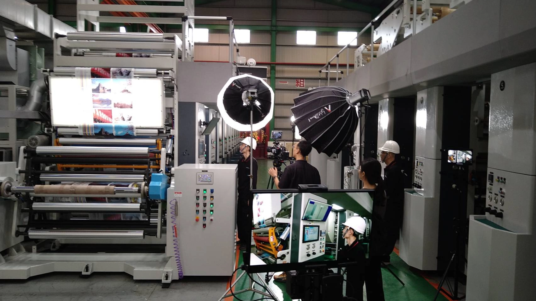 從光線到鏡位，都屬於影像製作的一環，用對的鏡頭語言，搭配特效製作，是傳達企業轉型的最佳武器。